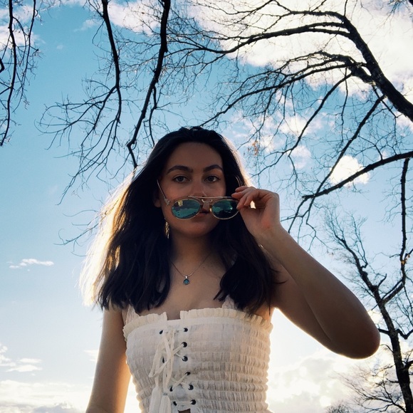 Meet your Posher, Victoria - Picture 1 of 1